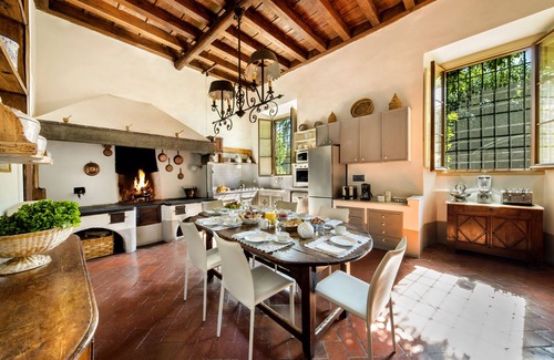 Impruneta Villa | Exclusive 7BR-8BA Villa with pool, a few mins from town, yet in the countryside