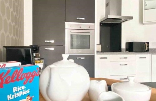Rushmoor District Apartment | Exclusive and comfortable
