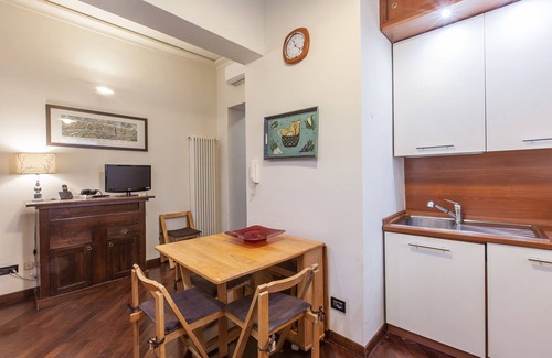 Rione VI Parione Apartment | Exclusive Apartment In The core of Historic Center of Rome - NAVONA Square