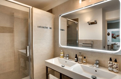 Avignon City Centre Hotel | Exclusive B&B Suites, Apartments, Spa & Fitness The Augustinian House an