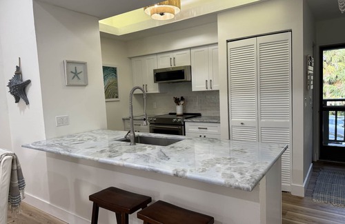 Bonita Bay Condo | Exclusive Bonita Bay: Private beach, Pool, Pickleball, tennis, Bike trails, golf