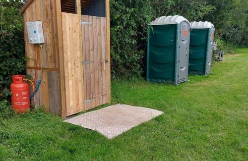 Lamberhurst RV Rental | Exclusive hire of luxury Glamp site