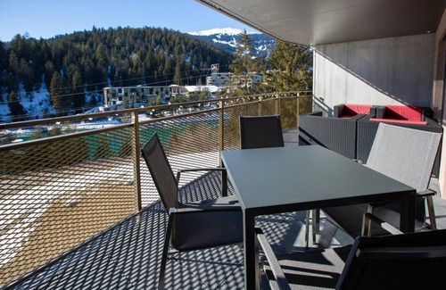 Laax Apartment | Exclusive holiday flat in a hotel with wellness