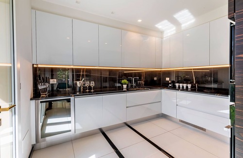 Prato Villa | Exclusive Prato Villa in Tuscany with Pool & Gym