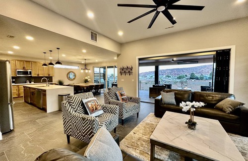 Moab South Valley House | Exclusive Retreats Desert Vista: Luxury 6 Bedroom Retreat- Heated Pool/Hot tub