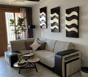 Old Town Apartment | Exclusive Riverbank Apartment Torunska