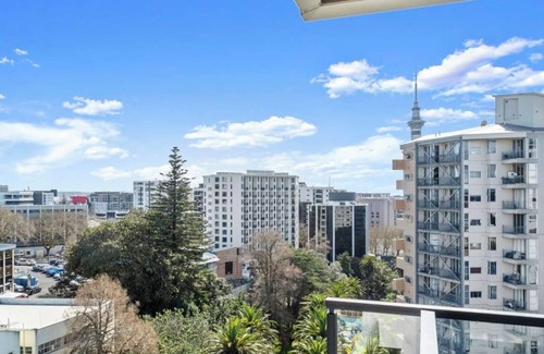 Grafton Apartment | Exclusive Urban Apartment, Entire Floor, Hot Tub