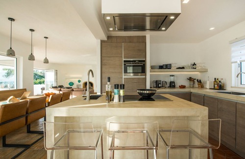 Mato Serrao Villa | Exclusive villa, 4 bedrooms, stunning sea view, private heated pool and Jacuzzi.