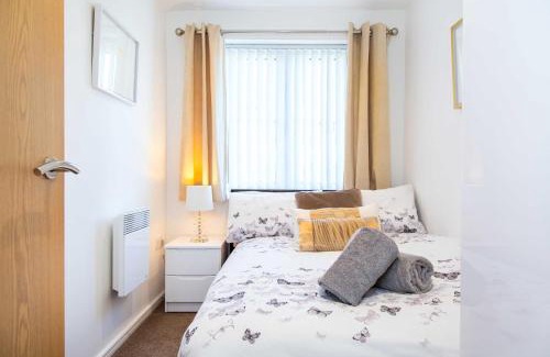 Warrington Apartment | Executive 2 Bed Apartment with Free Parking by Amazing Spaces Relocations Ltd