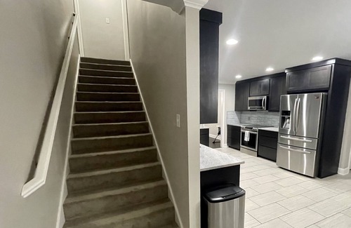 Little Rock House | Executive Home- Conveniently Located w/ Outdoor Pool & 2 Master Suites