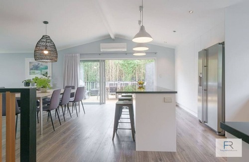 Murrays Bay House | Executive Home Murrays Bay