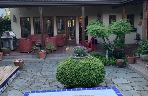 Amazon House | Executive home one block from the University. Two blocks from Hayward field.