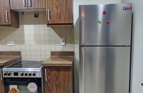 Bur Dubai Apartment | Executive hostel apartment in business bay Dubai with WiFi, AC,3 mins from metro