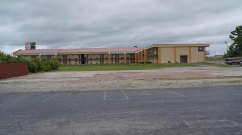 Crossville Hotel | Executive Inn