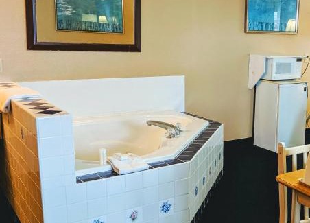 Thomson Hotel | Executive Inn