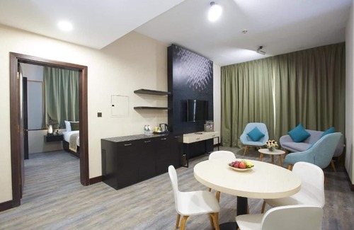 Al Khan Apartment | Executive Suite Al Khan Beach By Luxury Bookings