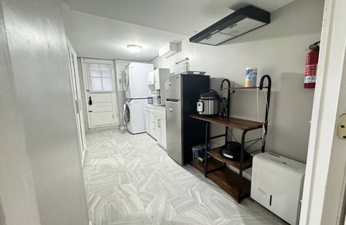 Rognel Heights Condo | Executive Suite at Uplands