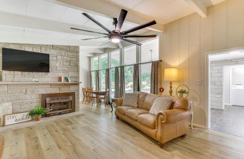 Florence House | Expansive Family Home 6 Mi to Dtwn Florence!