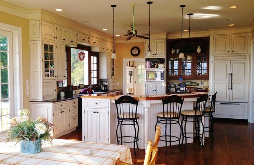 Elkton House | Expansive View Of The Blue Ridge Mountains, The Valley And The Shenandoah River