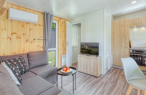 Wemding House | Experience a real Tiny House vacation close to nature at Camping Park Wemding!