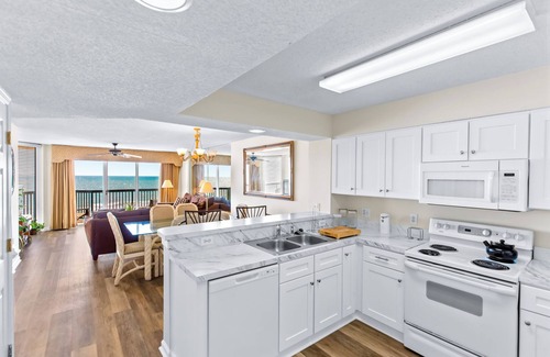 Ocean Drive Condo | Experience Ashworth #405! Stunning Oceanfront Condo! Fantastic Views - Book your Getaway today!