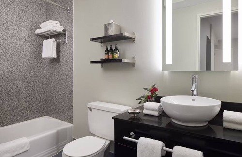 Capitol Hill Hotel | Experience Historic Landmarks – 4 Family Friendly Suites at the Heart of DC