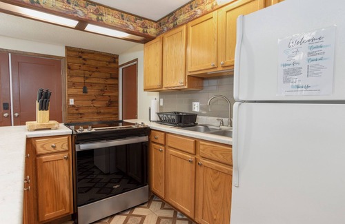 Hudson House | Experience Hudson charm in our spacious 3-bedroom retreat