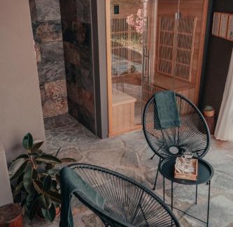 Brossasco House | Experience in Valle Varaita - Rustico con SPA Privata - Piscina - Sauna - Hammam - Free Wi-Fi