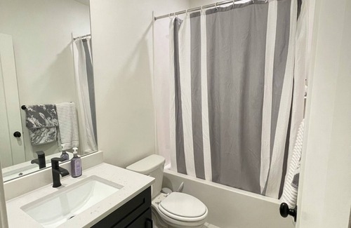 Daybreak House | Experience New Home with roof top Hot tube in Beautiful Daybreak