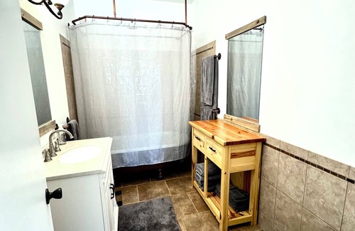 Sheridan House | Experience the charm of Sheridan with our cozy two 2-bedroom, one bath house!