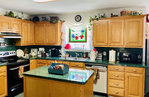 Van Zandt County Cottage | Experience the country near Canton's First Monday's Trade Days