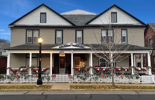 West Central Apartment | Experience the Heart of Downtown Fort Wayne feel right at home 3-bdrm with patio