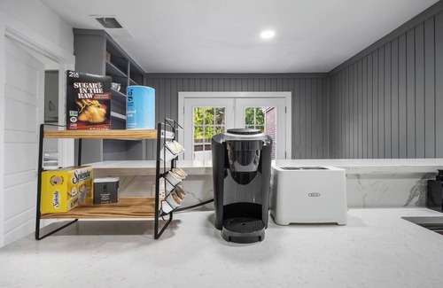 University Hills and Windsor Park House | Experience the vibrant spirit of Austin from this charming, 3 bedroom and 2.5 bath home for up to 9 guests - located 15 minutes from downtown. Thoughtfully designed with comfort in mind, it’s the perfect retreat for business trips or getaways
