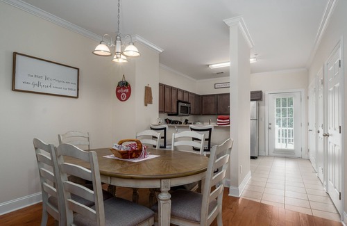 Tuscaloosa Condo | Experience Tuscaloosa's Best at Crimson Comfort - Your Perfect Getaway!