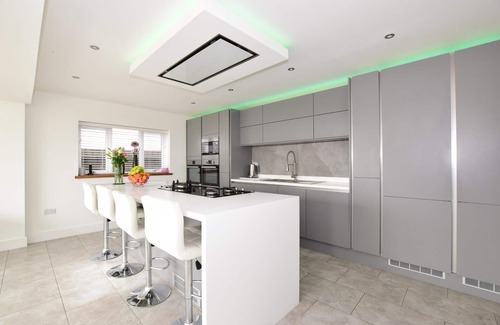 Shanklin House | Experience your dream holiday now! Save up to 25% on ferry travel.