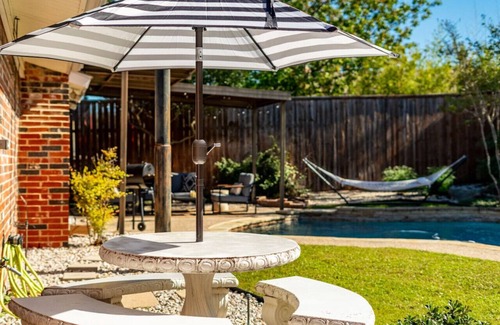 Southwest Carrollton Apartment | Expertly Crafted Home w/Pool, Gameroom, Mini Bar