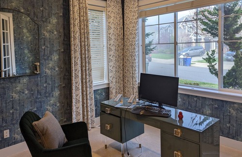 Sammamish House | Expertly Decorated Smart-Home with Mountain Views