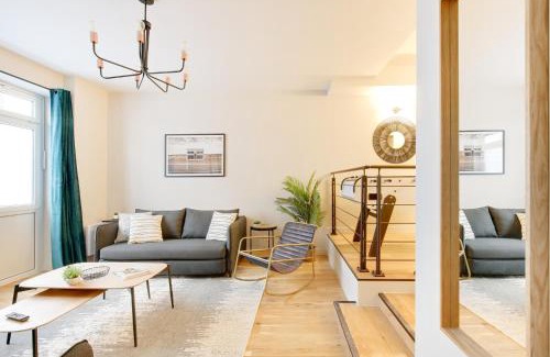 Parc-de-Montsouris Apartment | Explore Local Bakeries from a Boho Artist Loft