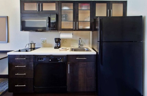 Central Oklahoma City Hotel | Explore Oklahoma City! Pet-Friendly Property!