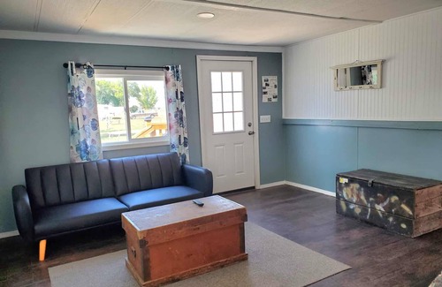 Jordan Valley House | Explore the Owyhee River, Leslie's gultch, Three Forks, lava tubes and more.