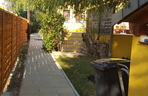 Rudolfsheim-Funfhaus House | Explore Vienna, close to Schloss Schönbrunn, Metro U3 access to city centre!