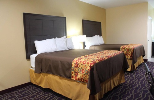 Humble Hotel | Express Inn & Suites - Bush Airport
