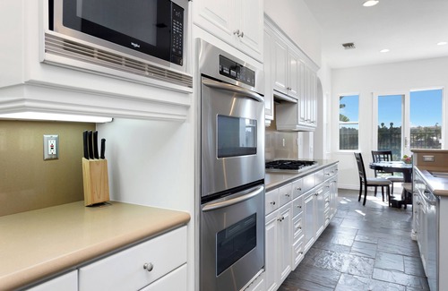 Carlsbad House | Exquisite Carlsbad Sanctuary 4 bd/4.5 ba