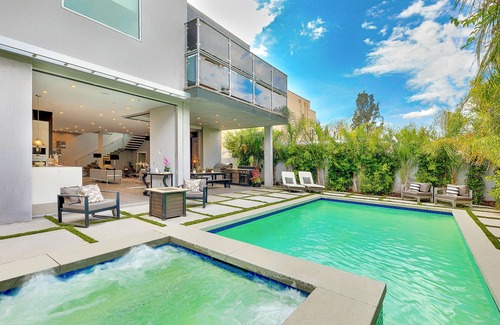 Beverly Grove Villa | Exquisite Elegance: Hollywood's Dream Villa with 4 Beds in Beverly Grove