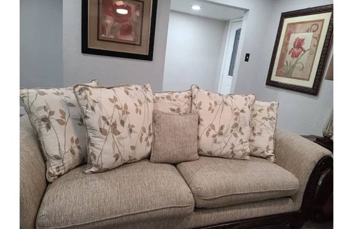 Grand Prairie House | Exquisite Home with Free Parking