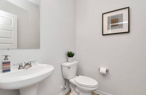 Katy House | Exquisite Relocation and Workers Dream Place