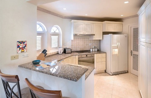 Mount Standfast Apartment | Exquisitely furnished two-bedroom apartment