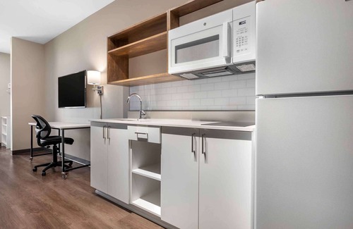 Tampa Hotel | Extended Stay America Premier Suites Tampa Fairgrounds Casin