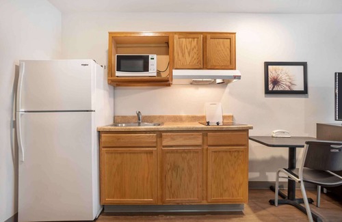 Northeast Pensacola Hotel | Extended Stay America Select Suites - Pensacola - Northeast