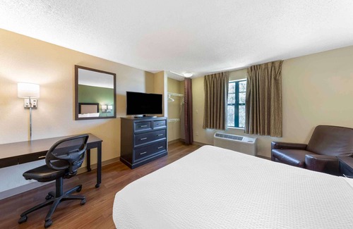 Waldron Hotel | Extended Stay America Suites Kansas City Airport Tiffany Spr